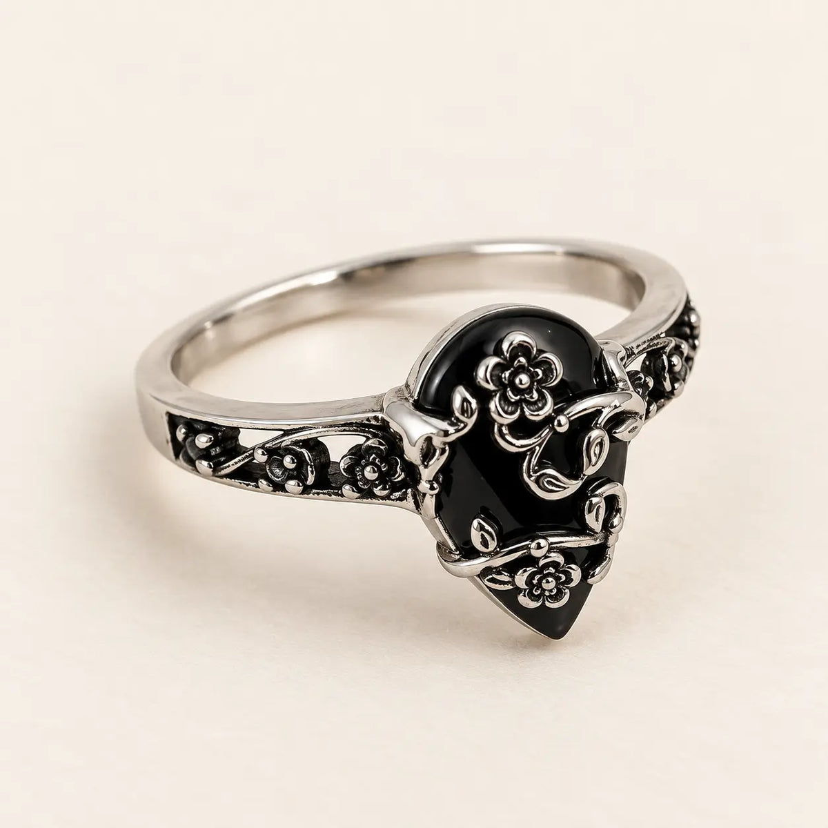 925 Sterling Silver Synthetic Obsidian Ring with Vintage Flower Design, Elegant Black Lab Grown Diamond Ring Jewelry for Women, Energy Crystal Ring Perfect for Daily Wear and Birthday Party, Mother's day Gift