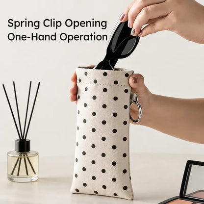 Soft PU Leather Sunglasses Pouch Elastic Opening Eyeglasses Bag, Portable Anti-Scratch Glasses Storage Case With Built-in Cleaning Cloth And Keychain, Minimalist Lightweight Protective Sleeve For Daily Travel Outdoor Women Men Accessories