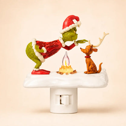 3D Flickering Campfire Plug-In Night Light, Halloween & Christmas Character LED Nightlight, Cute Indoor Holiday Decoration for Bedroom, Hallway and Gifts, Resin